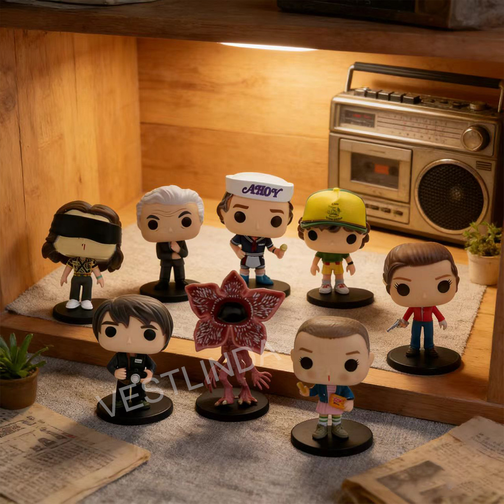 Nowa 4-calowa figurka Strange  – Home Office Kit recenzja i cena